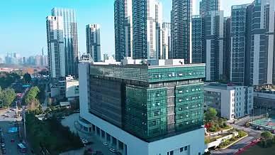4k航拍城市风光建筑中国电信建筑大厦视频的预览图